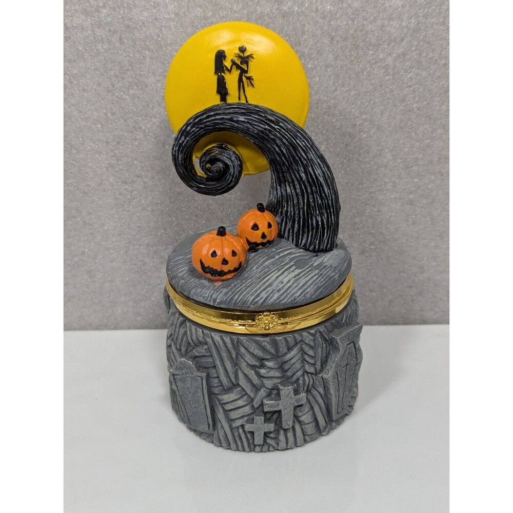 New! 2024 Nightmare Before Christmas Jack & Sally Halloween Jewelry Box